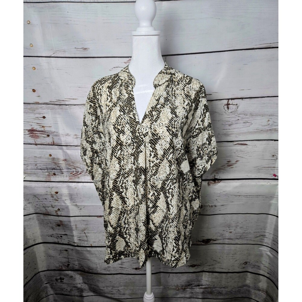 KARLIE Womens Size Medium Dolman Sleeve Snakeskin Print Top Flowy V- Neck